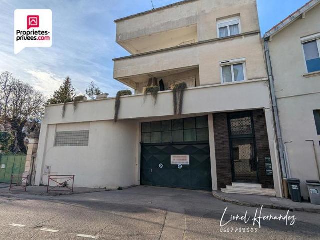 Alès coeur de ville Appartement T6 176 m² Terrasse 4 chambres