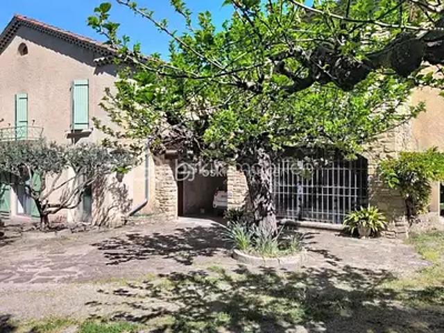 Alès 30100 Achat / Vente maison 12 pièces t12 piscine terrasse