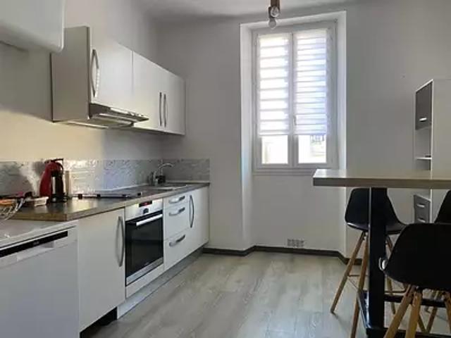 Alès 30100 Achat / Vente appartement 3 pièces t3 au dernier étage