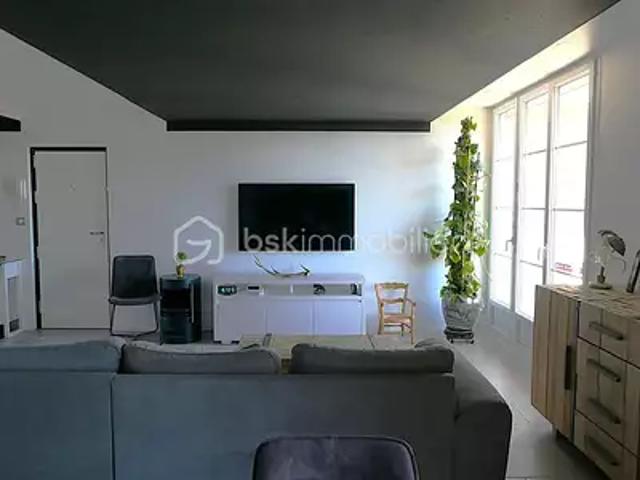 Alès 30100 Achat / Vente appartement 3 pièces t3 au dernier étage balcon
