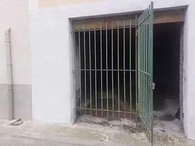 Alès 30100 Location parking
