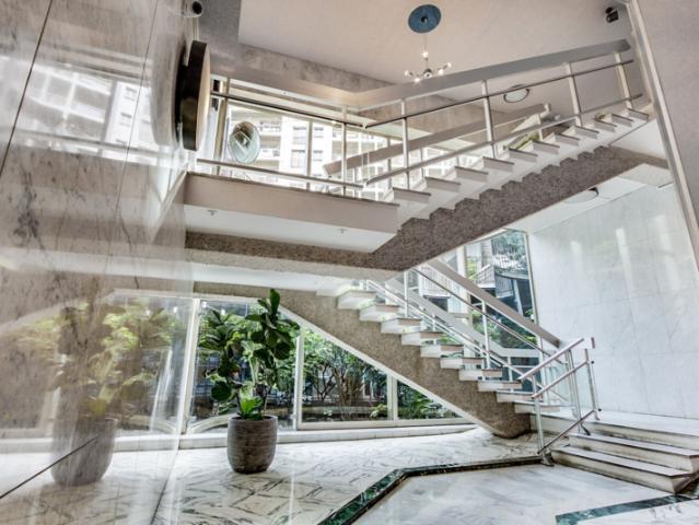 ALESIA A vendre en exclusivité Grand studio lumineux av