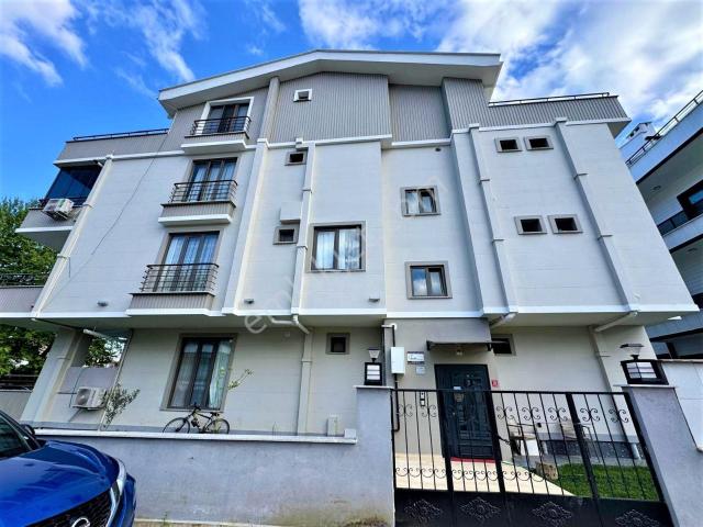 alfa'dan Akçay'da Ayrı Mutfaklı Satılık Doğa Manzaralı Arakat Ön Cephe 1+1 Şık Daire