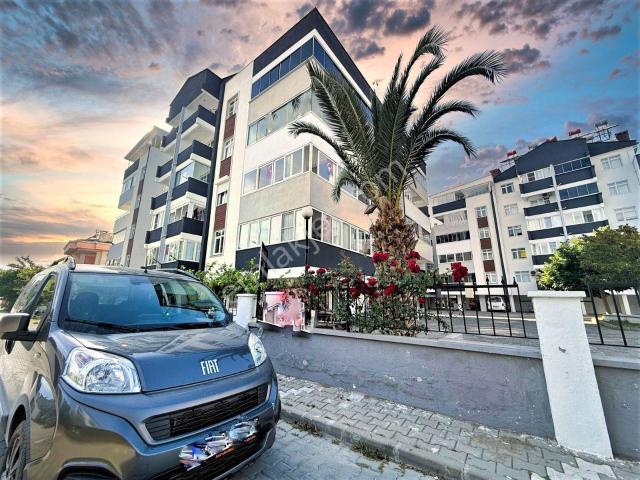 alfa'dan Akçay'da Satılık Ebeveyn Banyolu Ön Cephe Arakat 3+1 Geniş Daire