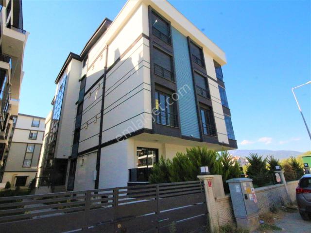 alfa'dan Akçay'da Satılık Ön Cephe Asansörlü Kendine Hayran Bırakan 2+1 Daire