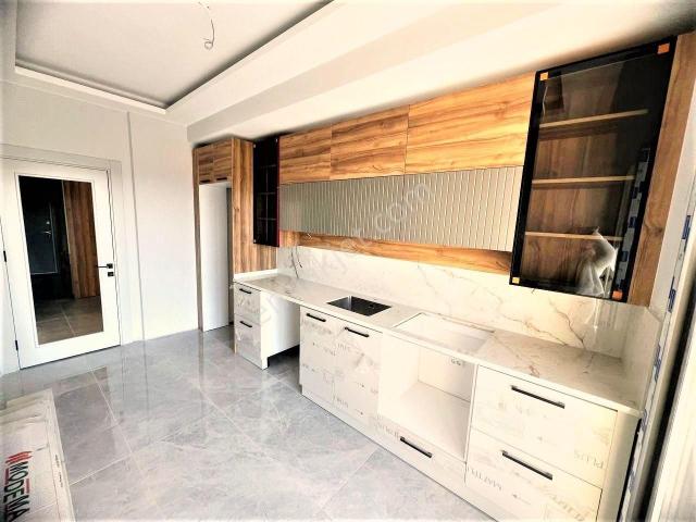 alfa'dan Edremit Merkezde Yerden Isıtmalı Satılık Ayrı Mutfak Arakat 2+1 Sıfır Daire