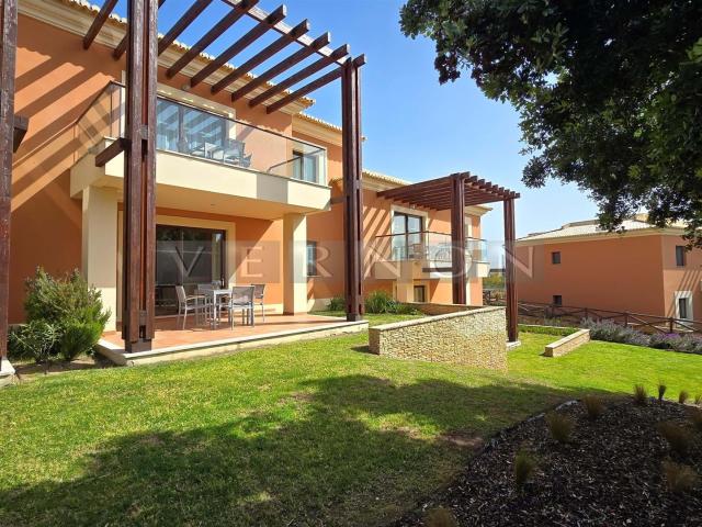 Algarve, Carvoeiro: Apartamento T1 de luxo, à venda no reso. 88m² Lagoa e Carvoeiro