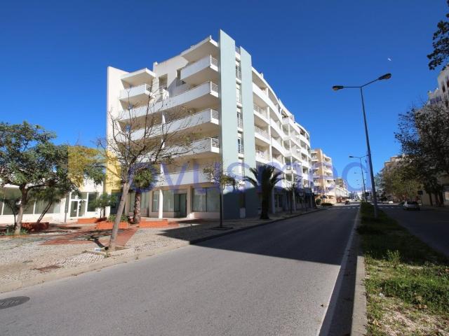 Algarve, Loja para comércio ou serviços, centro Armação de P. 146m² Armação De Pêra
