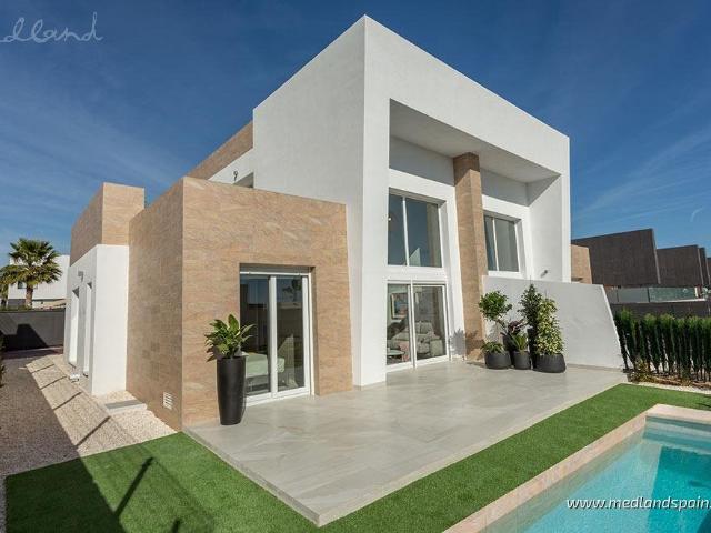 Nowoczesny dom z basenem w La Finca Golf – 3 sypialnie