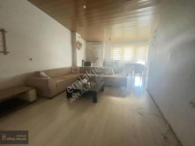 Ali Çetinkaya Cad. Yakını Aileye Bekara Eşyalı 1+1 Kiralık Daire