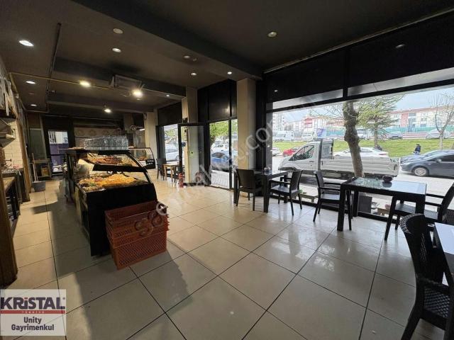 Ali Çetinkaya Cd. Üzeri Satılık 150 M2 Köşe Dükkan