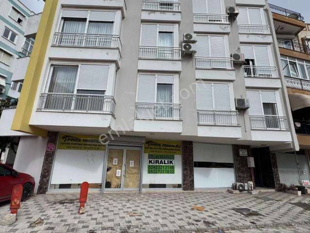 Ali Çetinkaya 'da 280 M² Her İşe Uygun Kiralık Dükkan