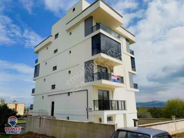 Aliağa Kurtuluş'ta Satılık 2+1 Daire Yatırım Fırsatı