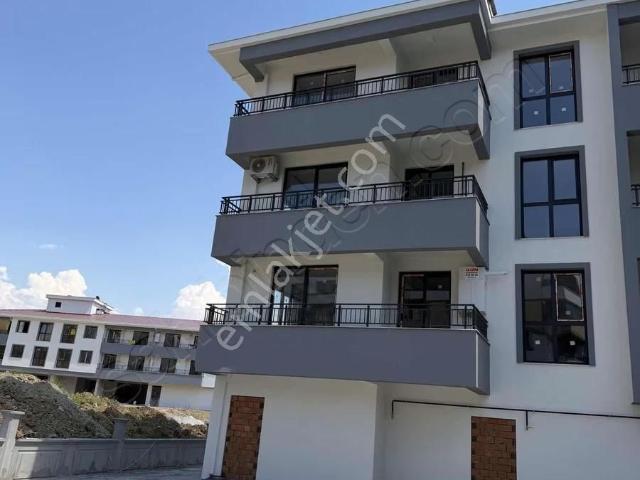 Aliağa Örnekkentte Kiralık Oturuma Hazır 2+1 Daire