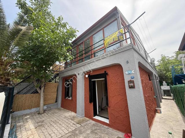 Aliağa Yenişakran'da Denize 50m Villa