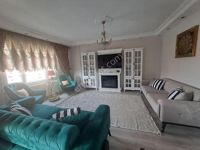 Alibey'den Terme Çay Mah.de Pazar Yerine Cephe 250m2 Satilik Dublex