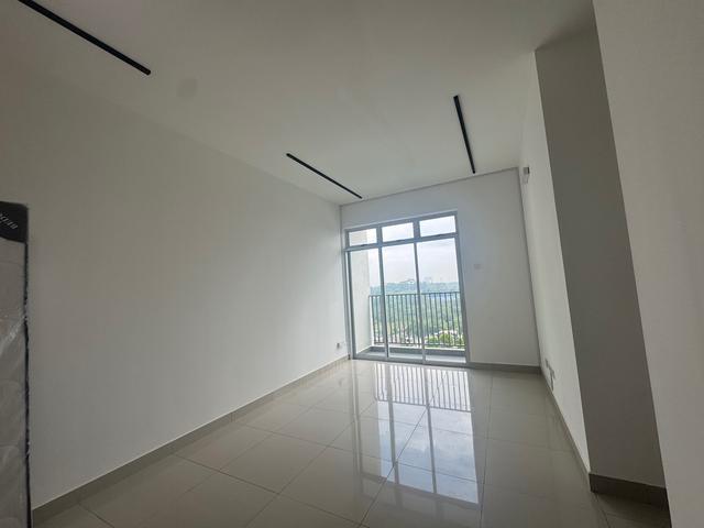 Aliff Height Tampoi Brand new Balcony Near Shop