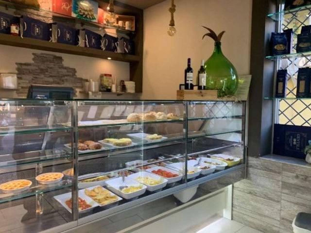 Alimentari in vendita a Pomigliano D'Arco
