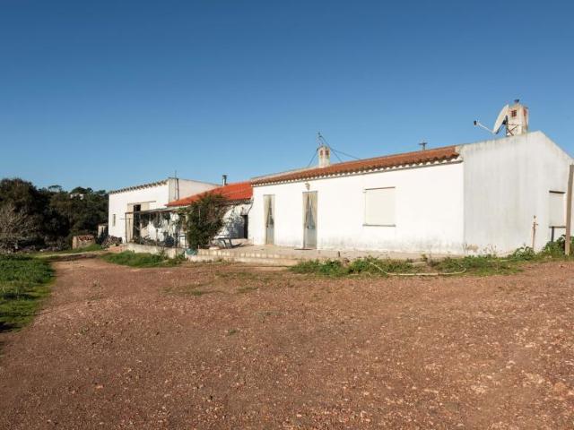Aljezur Algarve 42505992