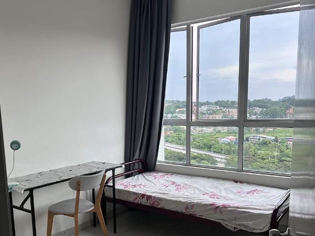 All Female Unit @ Zizz Furnished Medium Room