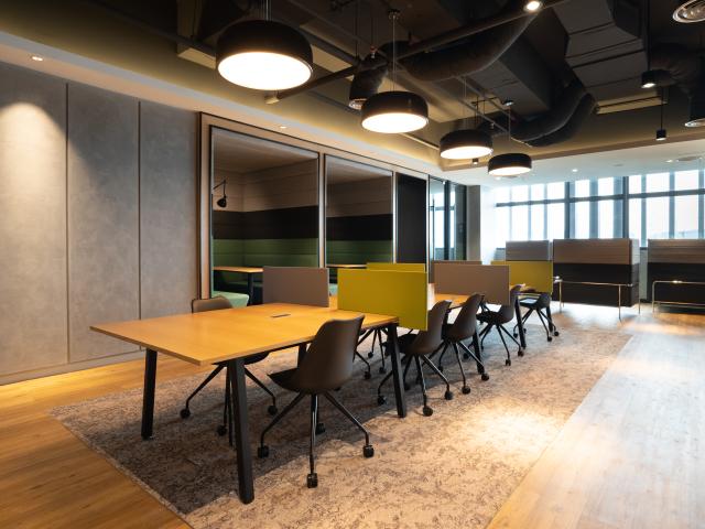 All inclusive access to coworking space in Regus Tribeca