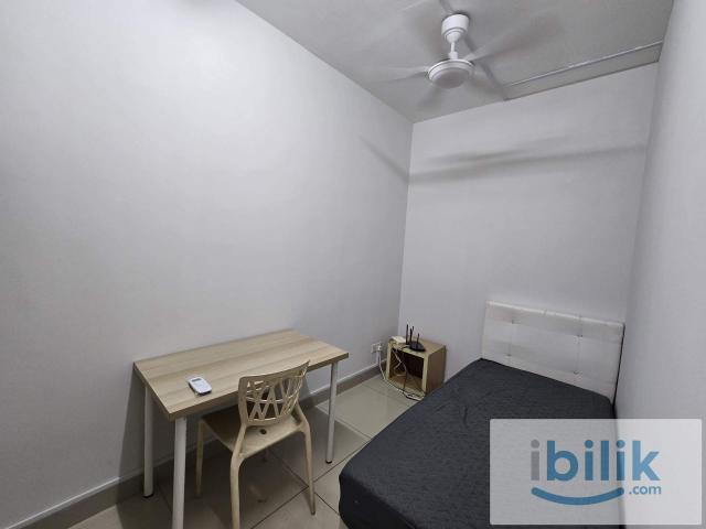 ALL MALE UNIT, SINGLE BEDROOM. AVAILABLE NOW