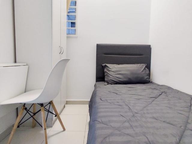All Male ‼️Small Room D Cosmo at The Zizz, Damansara Damai