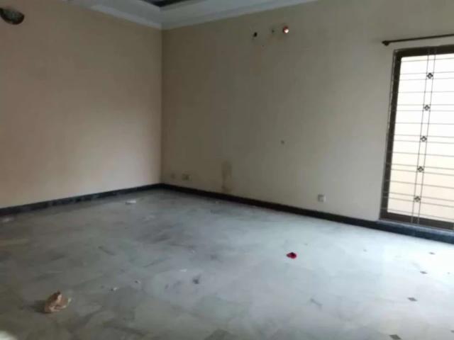 Allama Iqbal Town 1 Kanal Beautiful New Upper poration for Rent prime Lahore Allama Iqbal Town ID 62028
