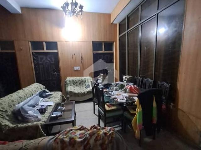 Allama Iqbal Town Mehran Block House Sized 2363 Square Feet Is Available