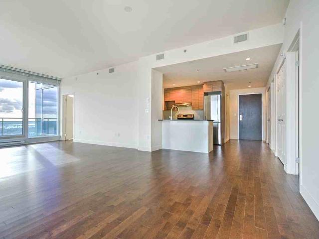 Allegra and V Studio Apartment for Rent at 280 Boul René Lévesque O, Montréal, QC H2Z 0B5 Quartier Ville Marie