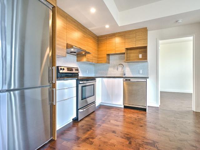 Allegra and V 1 Bedroom Apartment for Rent at 280 Boul René Lévesque O, Montréal, QC H2Z 0B5 Quartier Ville Marie