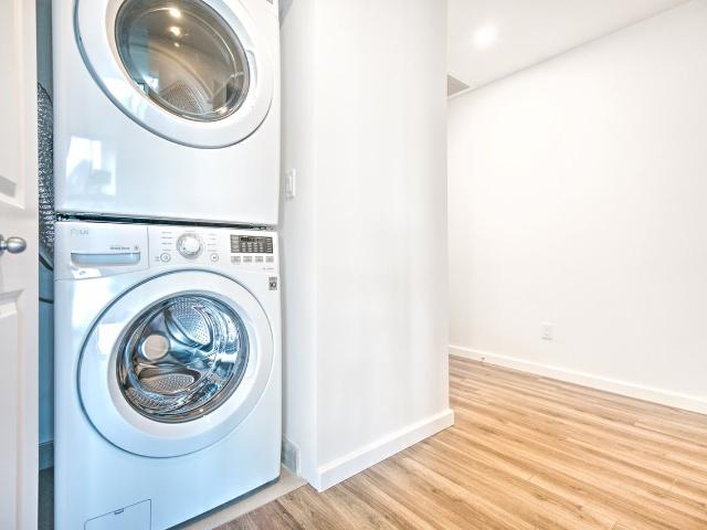 Allegra and V 1 Bedroom Apartment for Rent at 280 Boul René Lévesque O, Montréal, QC H2Z 0B5 Quartier Ville Marie