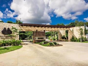 ALLEGRANZA Residencial, casa amplia, de 3 recamaras con baño propio, 3.5 baños