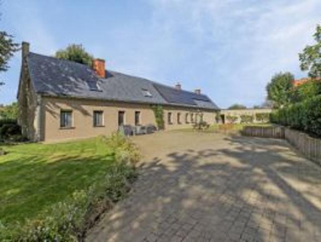 Alleenstaande woning te koop in Etikhove