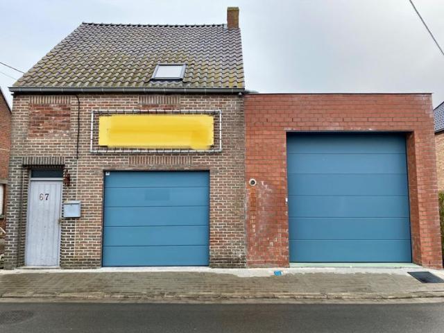 Alleenstaande woning met opslagruimte te Koekelare
