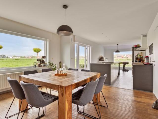 Alleenstaande woning met prachtig verzicht!