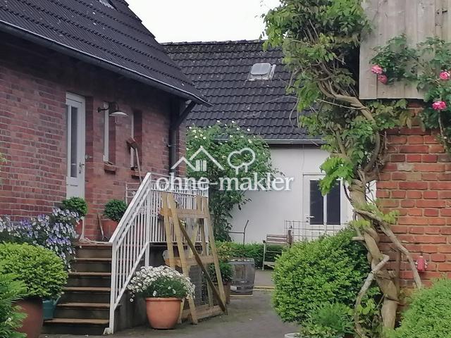 Alleinlage, Holsteinische Schweiz, ehemalige Siedlerstelle mit 3 Häusern z. Wohnen und Gewerbe