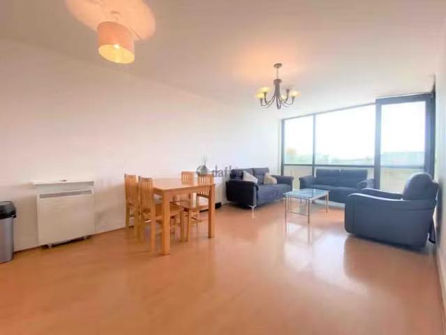 Allen Hall, Belgard Square, Tallaght, Dublin 24 is for rent