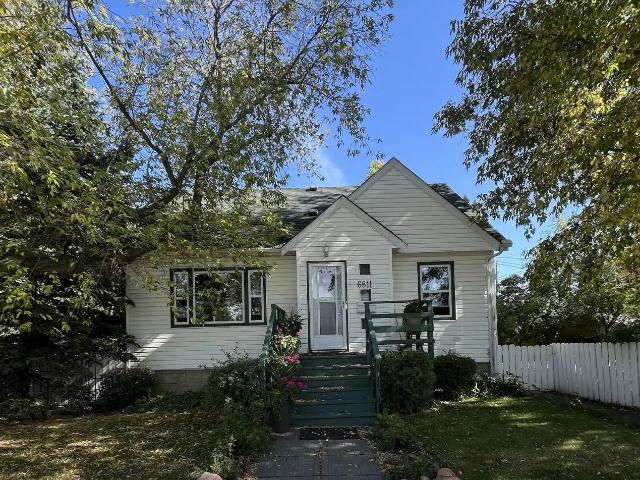 Allendale Home. Close to U of A, Whyte Ave, Southgate, and transit