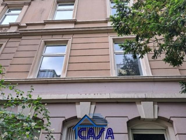 ALLES NEU in topp Lage: 2 Zimmer mit Balkon im WESTEND