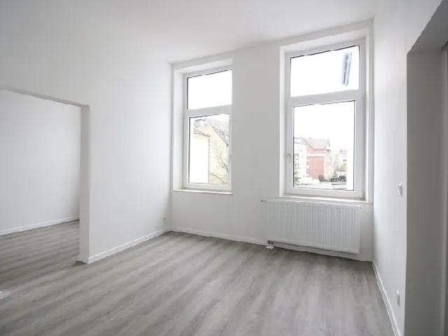 ALLES NEU: GEMÜTLICHE 2 ZIMMERWOHNUNG AM RANDE DES KREFELDER ZENTRUMS