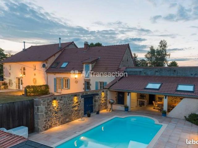 Allier: Propriété avec 2 Gîtes et 3761 m2 de terrain