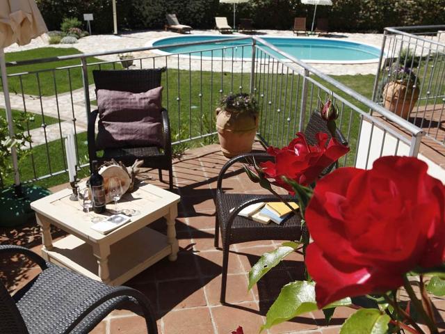 All'interno di un esclusivo residence con piscina, immerso n. 100m² Sassetta