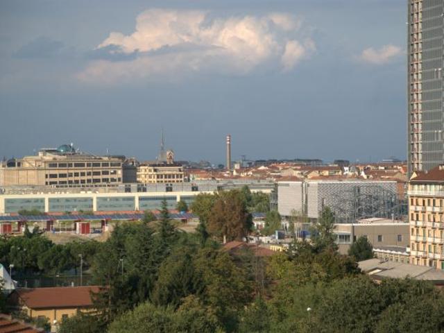 Alloggio con due camere da letto vicino metro Bengasi