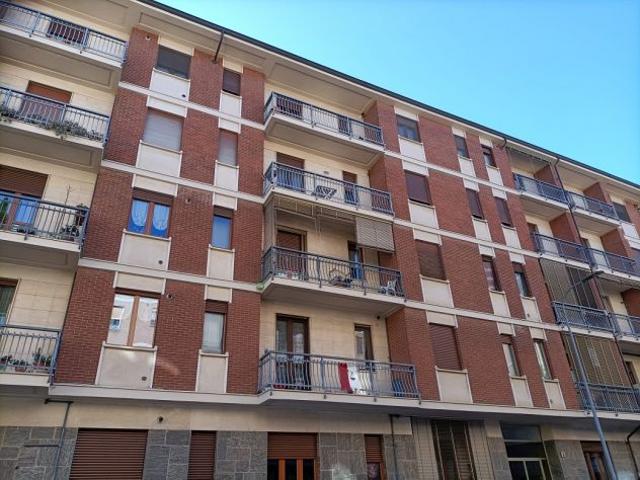 alloggio in via Francesco D' Assisi. Bilocale in stabile con ascensore
