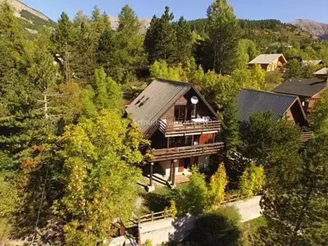 Allos 04260 Achat / Vente maison 8 pièces t8