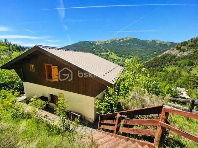 Allos Chalet individuel – 80 m² – Vue imprenable sur le Seignus