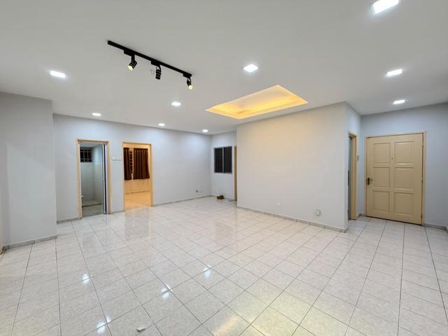 allow markup furnished good condition Bayu Puteri Apartment PJ