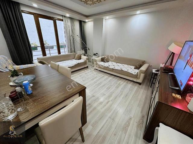 Alpanlar'dan İstasyon Mah 2+1 90m2 Satılık Yüksek Giriş