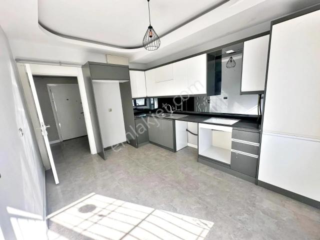 Alpaslan'da Çift Balkon Üç Cepheli Masrafsız Ultra Lüx 3+1 Daire